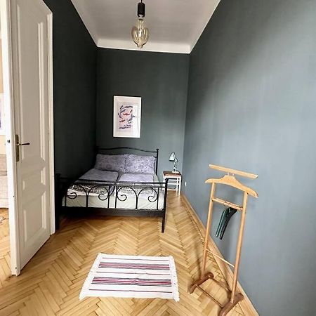 Ruhige & Grosse Altbauwohnung 7Min Zum Zentrum Βιέννη Εξωτερικό φωτογραφία